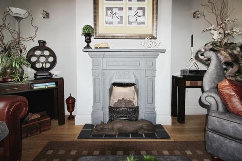 2 bedroom house for sale, High Street, Quinton, B32