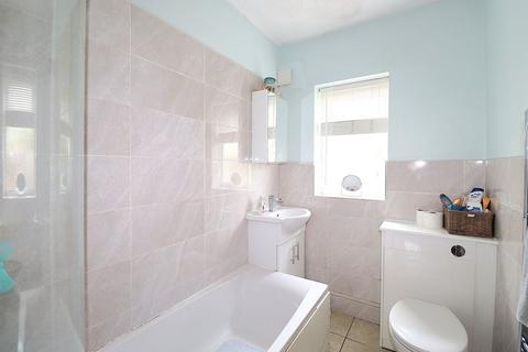 undefined, Birchett Road, Farnborough GU14