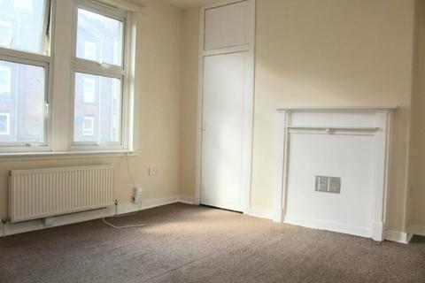 Studio to rent, Clepington Street, Dundee, DD3 7PR