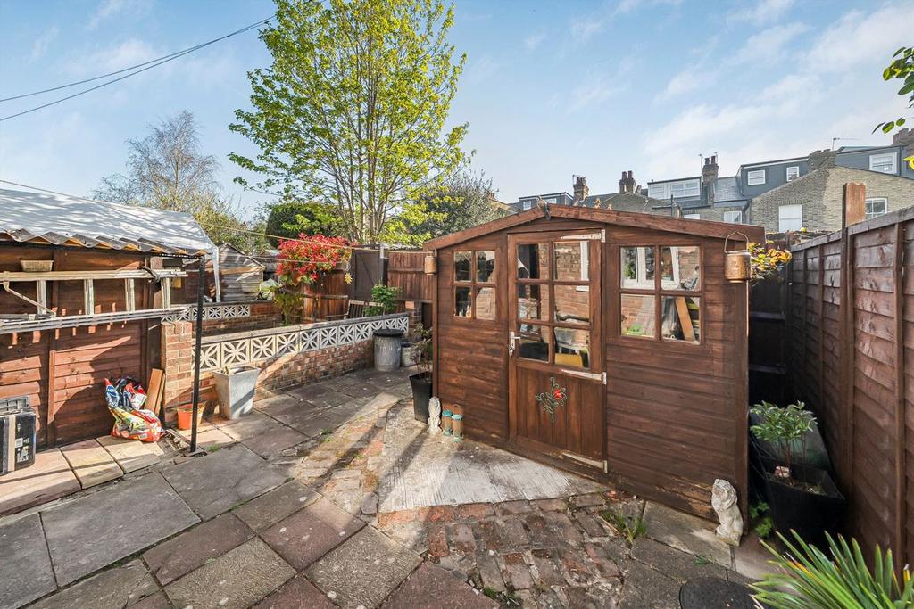 Summerhouse exterior, out buildings