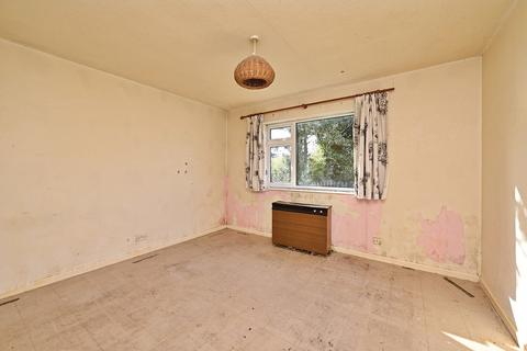 undefined, Russell Court, Camberley GU17