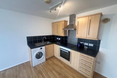 2 bedroom flat to rent, Avonmouth Road, Bristol, BS11