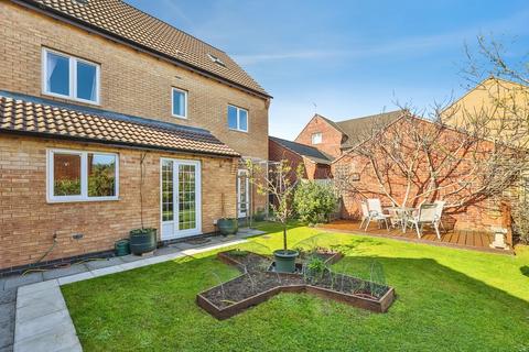 5 bedroom detached house for sale, Latin Grove, Hucknall, Nottingham, Nottinghamshire, NG15