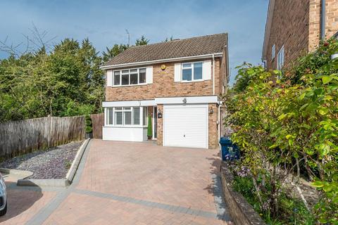 3 bedroom detached house for sale, Acacia Close, Stanmore, HA7