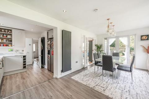 3 bedroom detached house for sale, Acacia Close, Stanmore, HA7