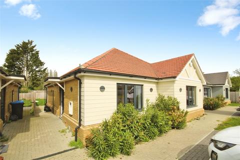 3 bedroom bungalow to rent, Meadow Brook,, Stapleford Abbotts,, RM4