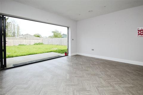 3 bedroom bungalow to rent, Meadow Brook,, Stapleford Abbotts,, RM4
