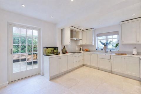 4 bedroom semi-detached house for sale, Brookland Rise, Hampstead Garden Suburb, NW11