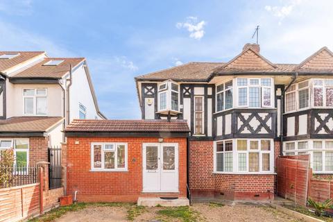 Beverley Way, Raynes Park, London, SW20