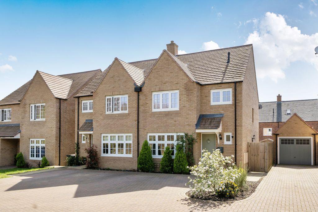 3 bedroom semi-detached house for sale in Banbury on OnTheMarket 3 bedroom semi-detached house for sale in Banbury on OnTheMarket