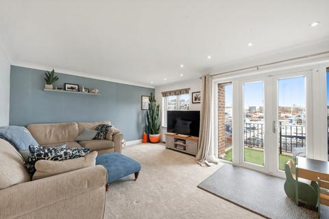 4 bedroom townhouse for sale, Spice Quay, Broad Street, Old Portsmouth