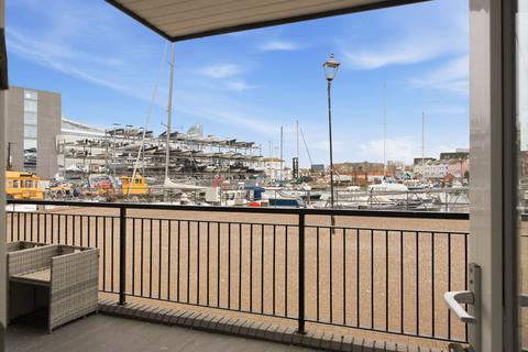 4 bedroom townhouse for sale, Spice Quay, Broad Street, Old Portsmouth