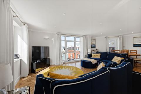 3 bedroom apartment for sale, Blake House, Gunwharf Quays, Hampshire