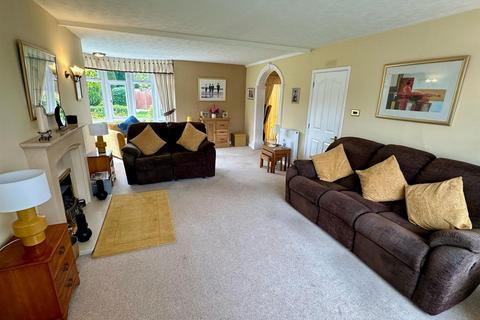 4 bedroom detached house for sale, Three Elms Road, Hereford
