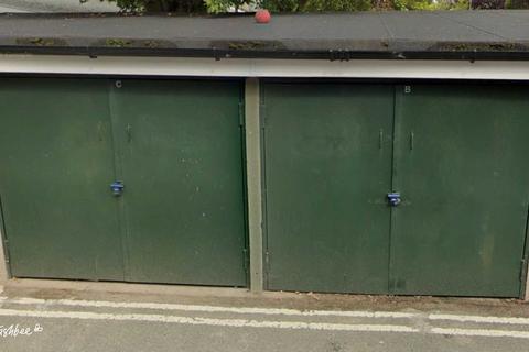 Garage to rent, Hayles Street, London SE11