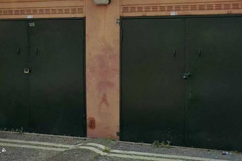 Garage to rent, Hayles Street, London SE11