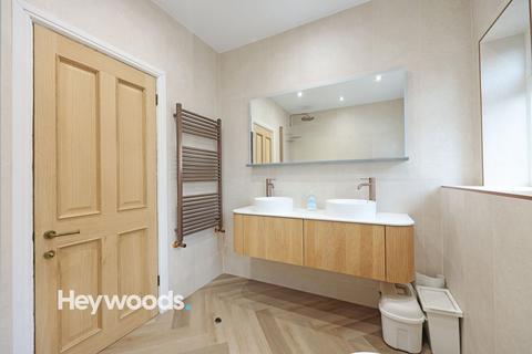 5 bedroom semi-detached house for sale, Watlands Avenue, Wolstanton, Newcastle, ST5