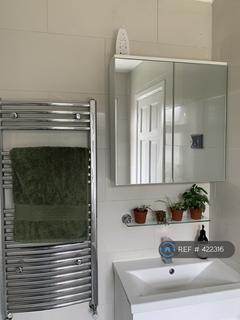 4 bedroom detached house to rent, Westbourne Avenue, London, W3
