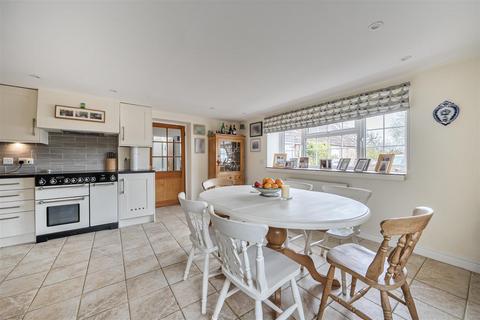 undefined, Shute, Axminster
