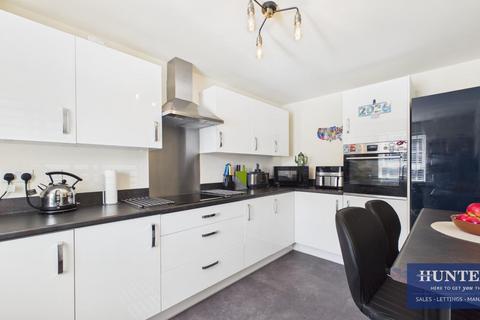 4 bedroom semi-detached house for sale, Turnberry Drive, Hebburn