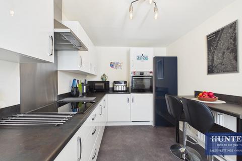 4 bedroom semi-detached house for sale, Turnberry Drive, Hebburn