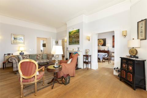 4 bedroom flat for sale, Carlyle Mansions, Cheyne Walk, London, SW3
