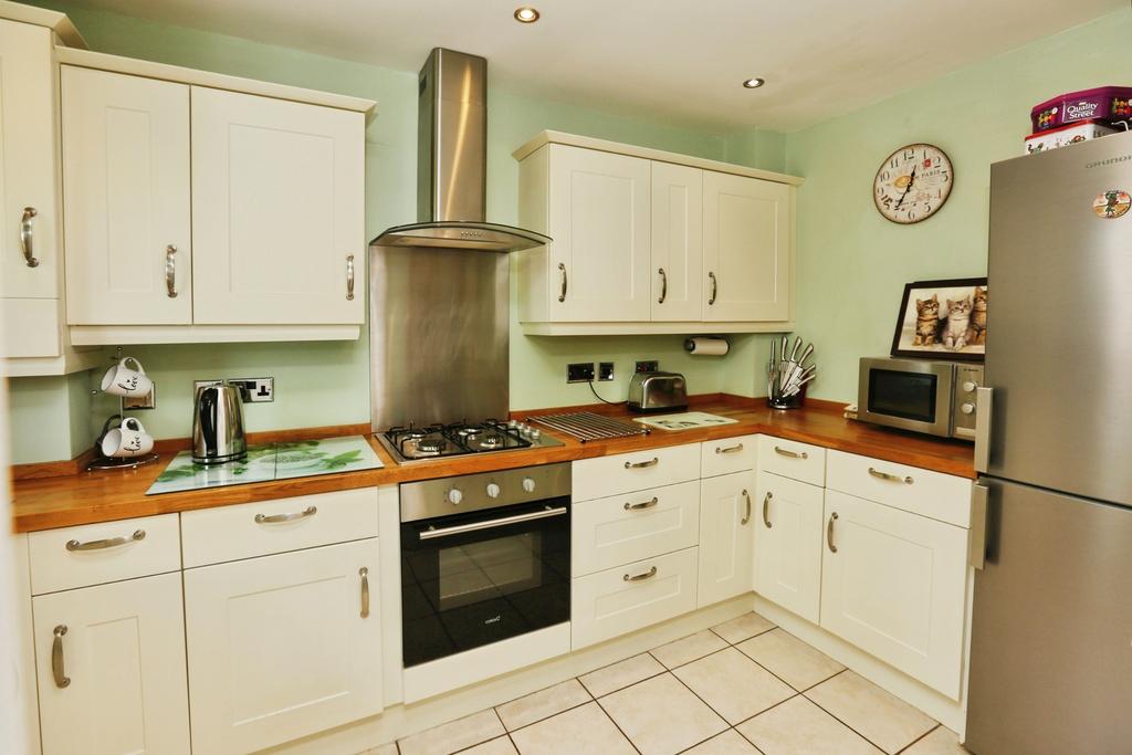House in Southampton - View 3