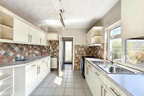3 bedroom detached house for sale, Tregolls Road, Truro