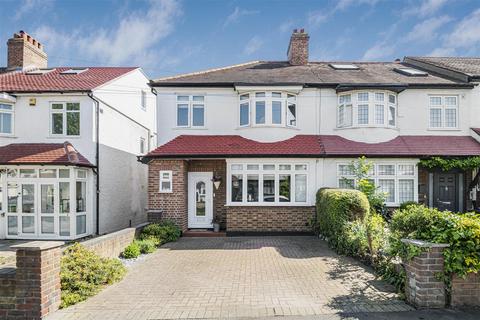 Lymescote Gardens, Sutton SM1