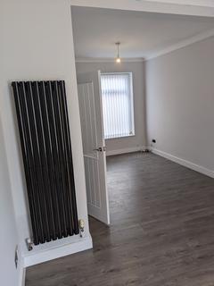 2 bedroom terraced house to rent, Bryn Road, Llanelli, SA15