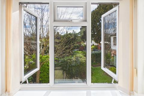 undefined, Barnwood Road, Gloucester, Gloucestershire, GL4