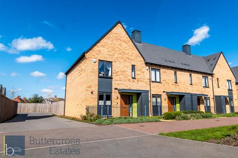 3 bedroom end of terrace house for sale, Green Avenue, Newark, NG24 4FY