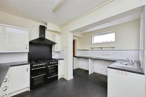 3 bedroom end of terrace house for sale, Rosebery Road, Norwich