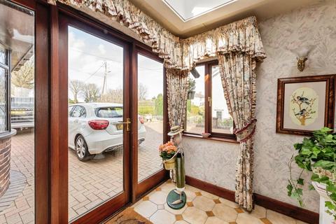 3 bedroom bungalow for sale, Mold Road, Buckley, Flintshire, CH7