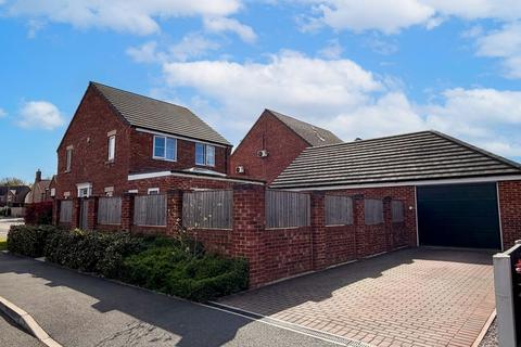3 bedroom detached house for sale, Elder Place, Worksop S81