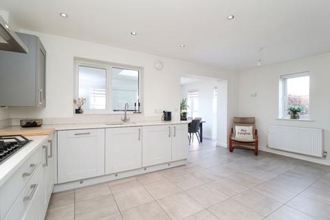 3 bedroom detached house for sale, Elder Place, Worksop S81