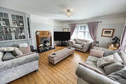 3 bedroom bungalow for sale, Dominion Road, Leicester LE3