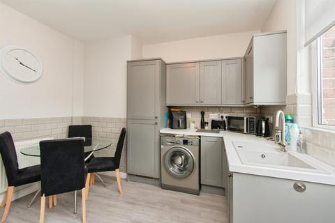 3 bedroom terraced house for sale, Carr Lane Avenue, Castleford