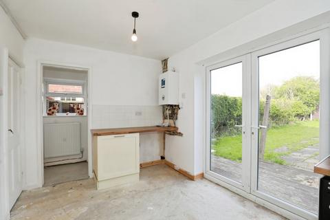 2 bedroom semi-detached house for sale, Nutfield Avenue, Crewe, Cheshire, CW1