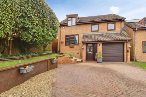 4 bedroom detached house for sale, Chervil Close, Woodhall Park, SN2