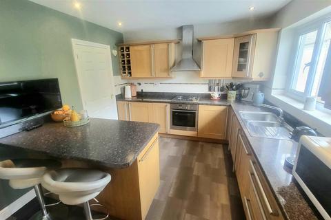 4 bedroom detached house for sale, 63 Cae Gwastad, Harlech