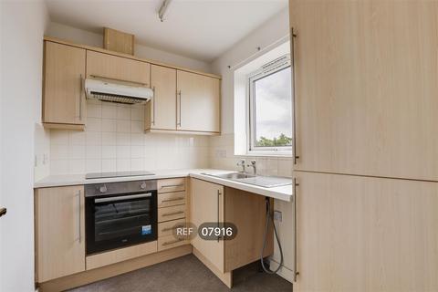 2 bedroom flat to rent, Nottingham NG5