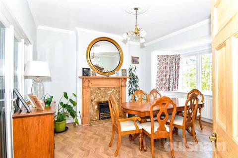 4 bedroom semi-detached house for sale, Pineapple Road, Stirchley, Birmingham, West Midlands, B30