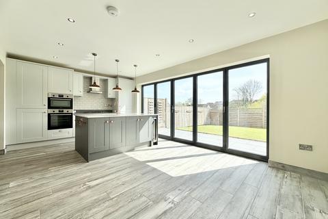 4 bedroom detached house for sale, Meadow House, Fairfield Court, Bramham