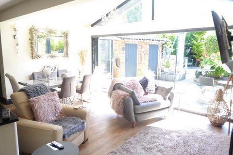 3 bedroom detached bungalow for sale, 37a Thirsk Road, Northallerton