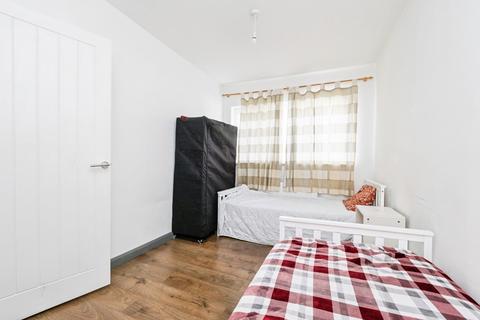 2 bedroom maisonette for sale, Ardleigh Green Road, Hornchurch, RM11