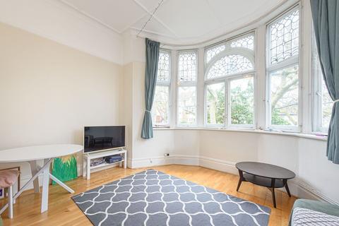 1 bedroom flat for sale, Hollycroft Avenue, Hampstead, London, NW3
