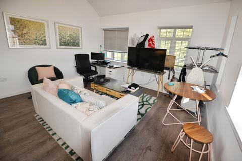 1 bedroom flat to rent, Millbrook Road East, Southampton SO15