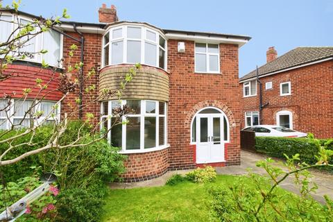 Semi-detached house - Tranby Avenue, York