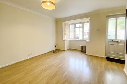 3 bedroom property to rent, Flamborough Close, Peterborough, PE2